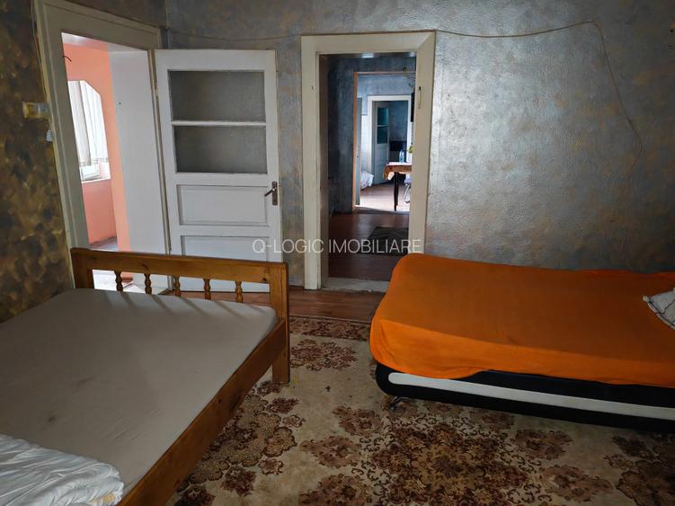 Casa 6 camere libera la vanzare RASNOV - 4