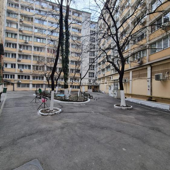 COMISION 0% UNIVERSITATE, AP 4 CAM, BD. N. BALCESCU, IMOBIL STRADAL, AN 1961 - 2