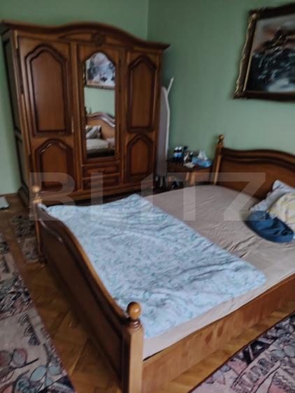 CASA IN CENTRU -REGHIN CU SPATIU COMERCIAL