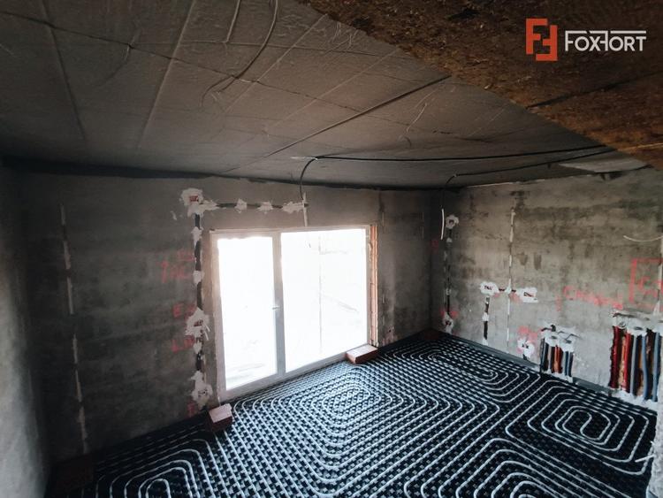 Duplex 4 camere si teren de 300 mp - zona Mosnita Veche  - 9