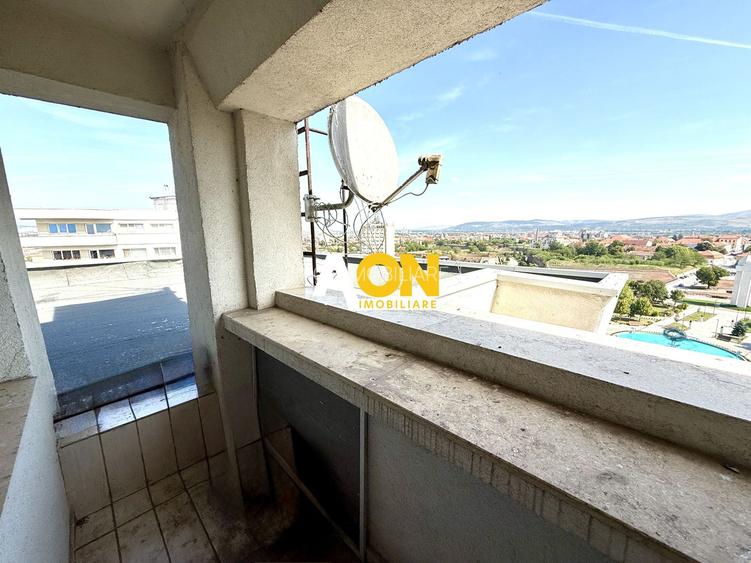 De vanzare apartament 2 camere, vedere superba Cetatea Alba Carolina - 10