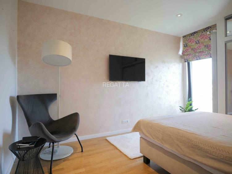 VILA DEOSEBITA CU PISCINA si GARAJ - 22