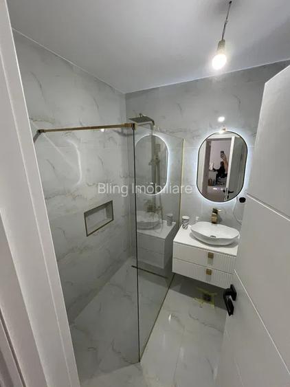 Apartament cu 2 camere, decomandat, 2 balcoane, zona Terra - 4