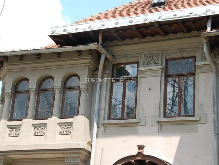 Vila cu arhitectura Rosetti - 3