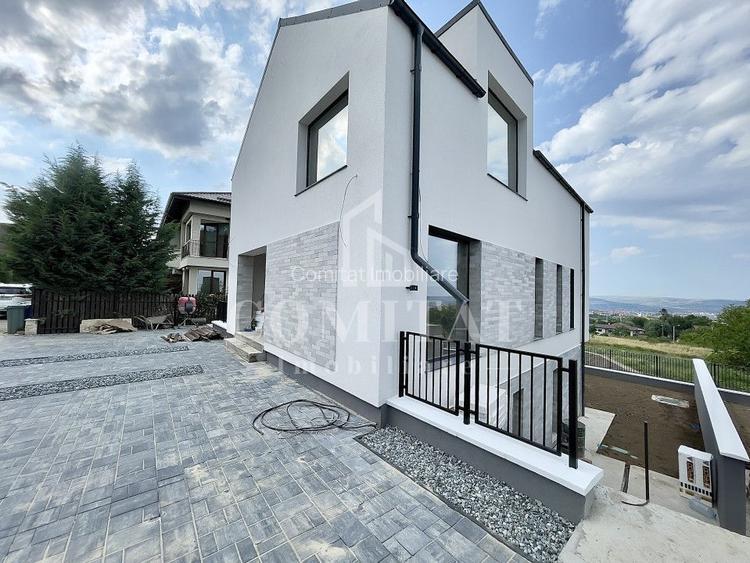 Casă individuală cu panoramă spre oraș zona de case și vile - 3