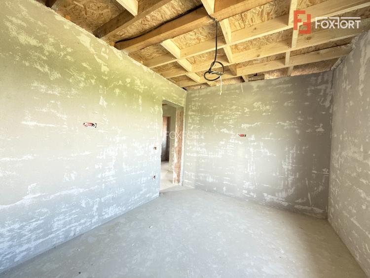 Casa cu 4 camere, interior la gri si exterior la rosu in Sacalaz - 22