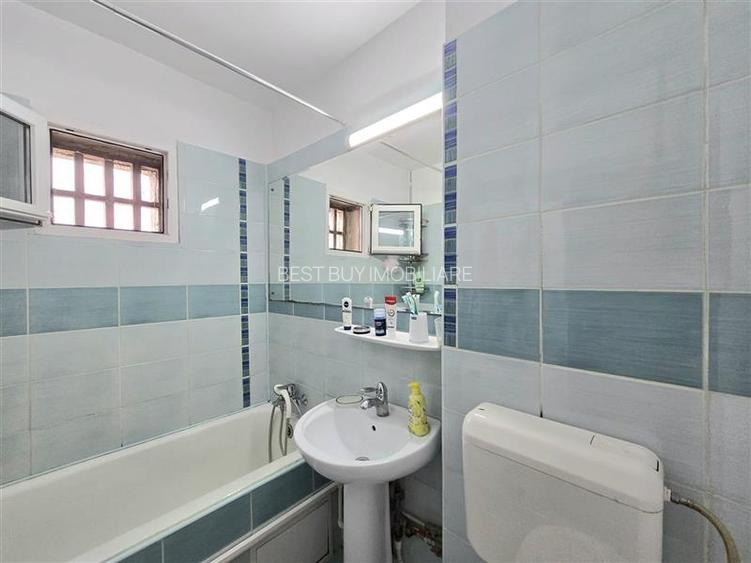 AP.4 CAM.DECOM 2 BAI SECTOR 1 CALEA GRIVITEI METROU GRIVITA - 26