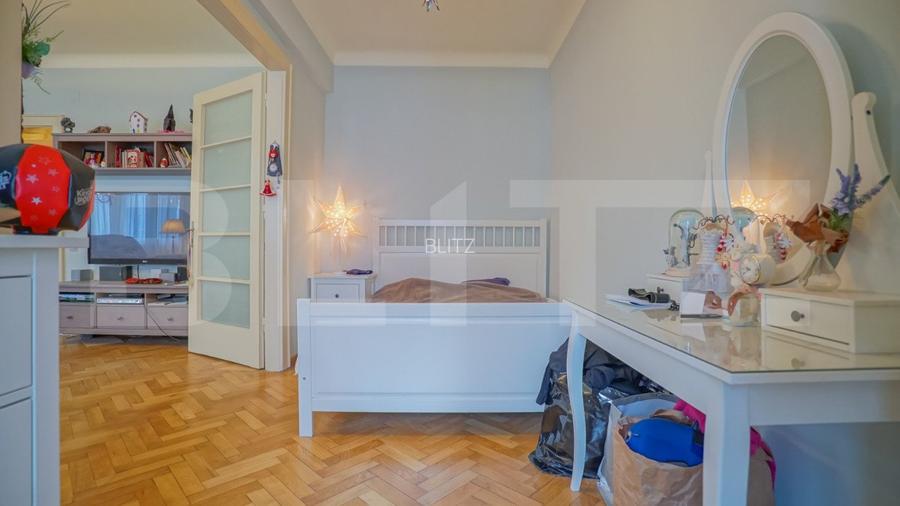 Apartament ultracentral de lux, 3 camere, afacere activa pe Booking 9.9/10 - 2