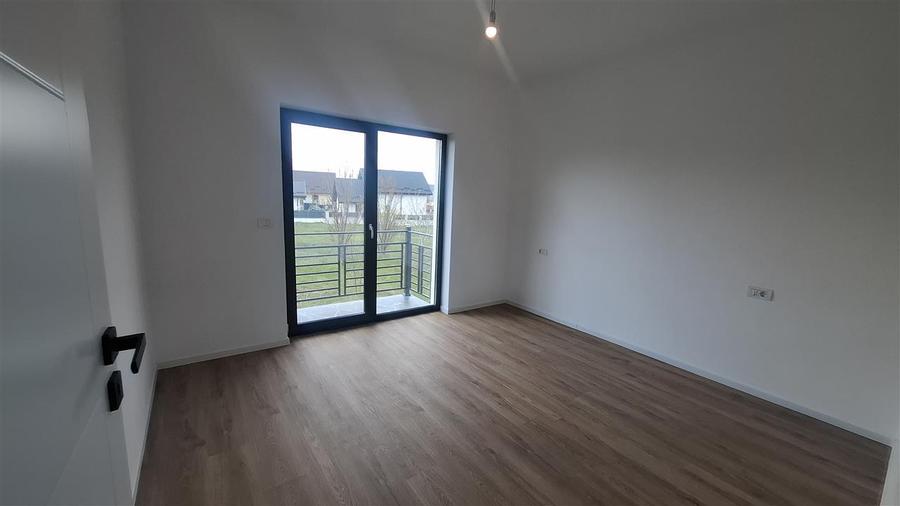 Casa Miroslava, 4 camere,Teren 500 mp,Incalz pard,Vata bazaltica