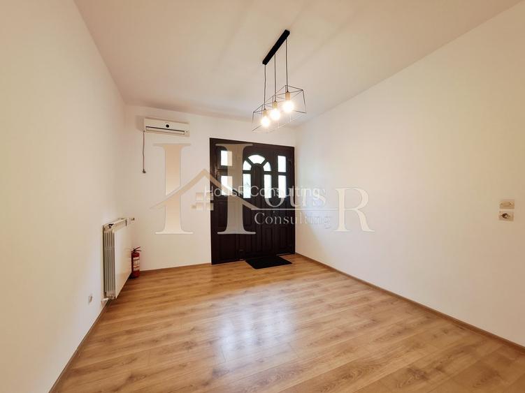 LANGA PUNCTELE CARDINALE. IDEAL PENTRU BIROU. - 11