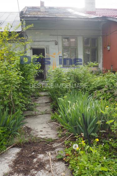 VAND CASA IN CENTRUL VECHI,DEJ,CURTE COMUNA,NECESITA RENOVARE - 4