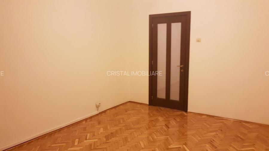 Apartament 3 camere, 83 mp, vedere stradală, ideal birou, Bd. Decebal - 2