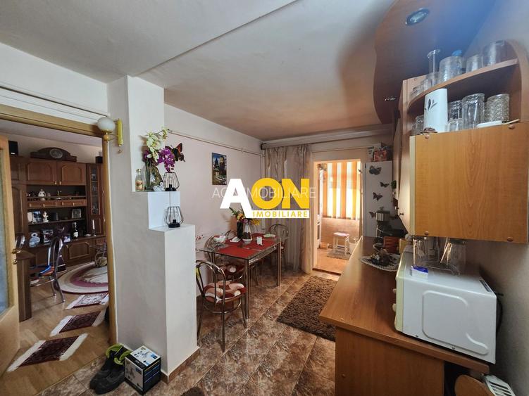 De vanzare apartament 2 camere, zona Sub stadion - 3