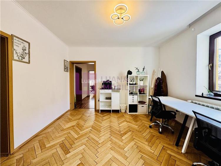 Casa individuala | suprafata utila 360 mp | teren 430 mp | Calea Poplacii - 14