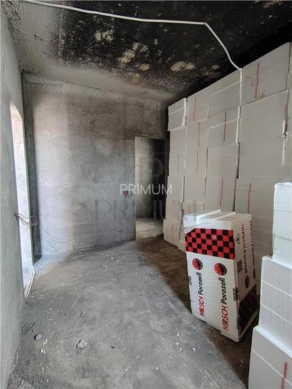 Duplex 5 camere - bucatarie inchisa - dormitor la parter - terasa mare - 12