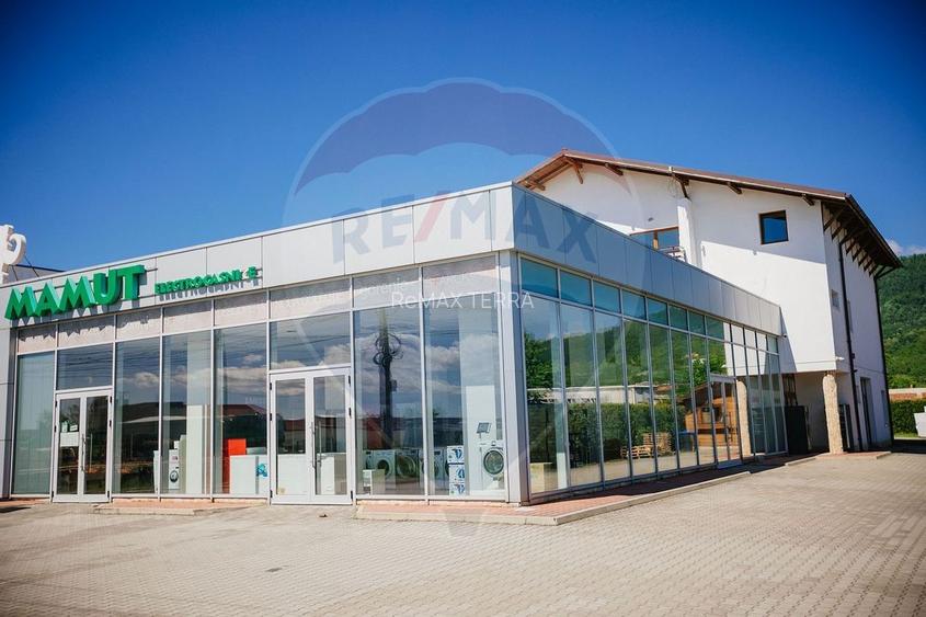 Showroom de închiriat – 285 mp – Bd. Independenței – vitrină generoasă - 2