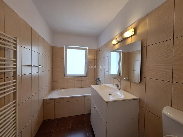 Apartament cu 2 camere, 53 mp, parcare, zona Terra - 9