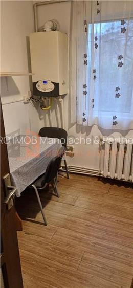 Apartament 2 camere cf 1 semidecomandat zona Micro 3 - 11