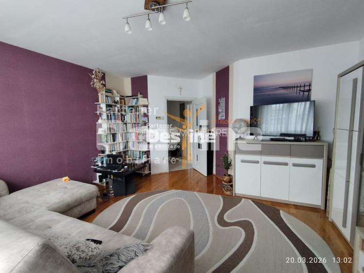 Apartament de vânzare 2 camere, decomandat, zona ultra centrală, semi / mobilat - 2
