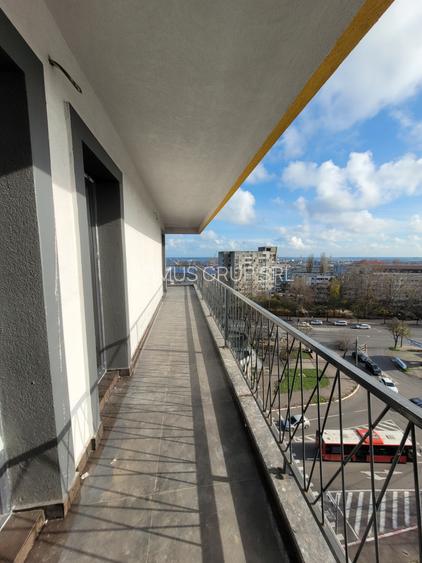 Apartament cu 2 camere decomandate, bloc nou, vedere panoramica catre port - 7