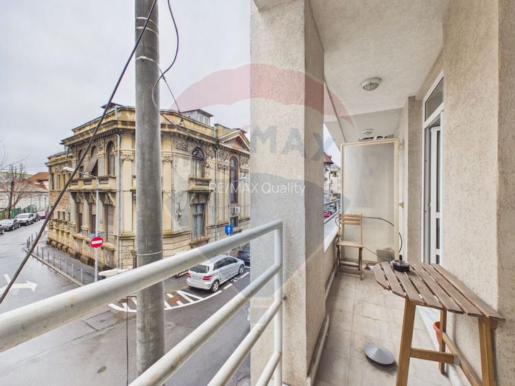 Apartament 4 camere recompartimentat din 3, P-ta Unirii | Parcare - 22