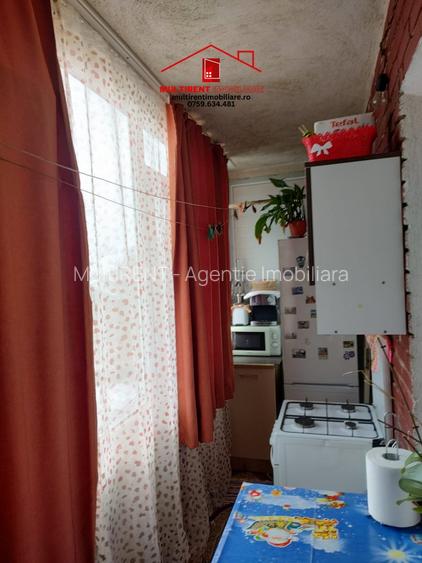 Garsoniera de vanzare 27 mp - zona Lic.Economic! - 2