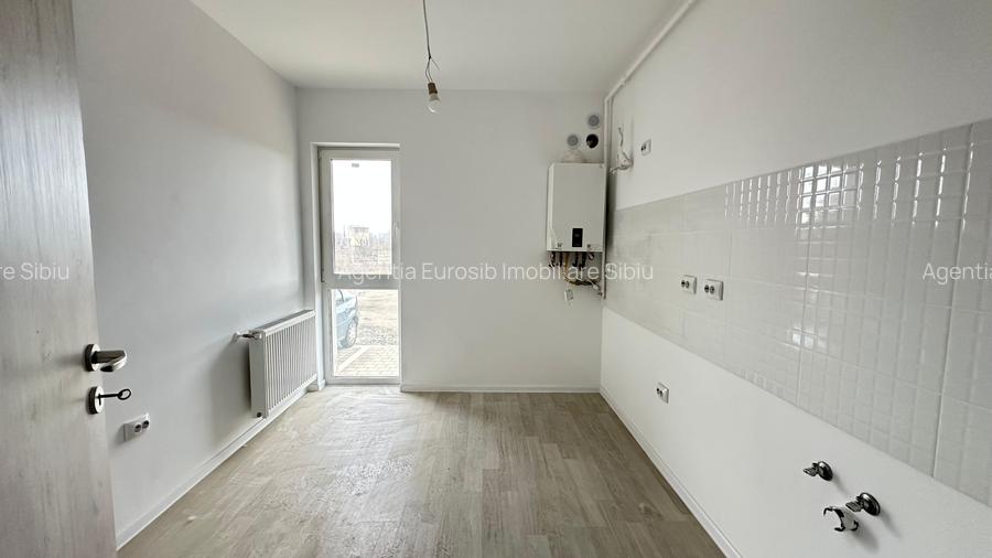 Ap 3 cam finalizat  87 mp cu balcon si gradina  loc parcare   Brana Selimbar - 9