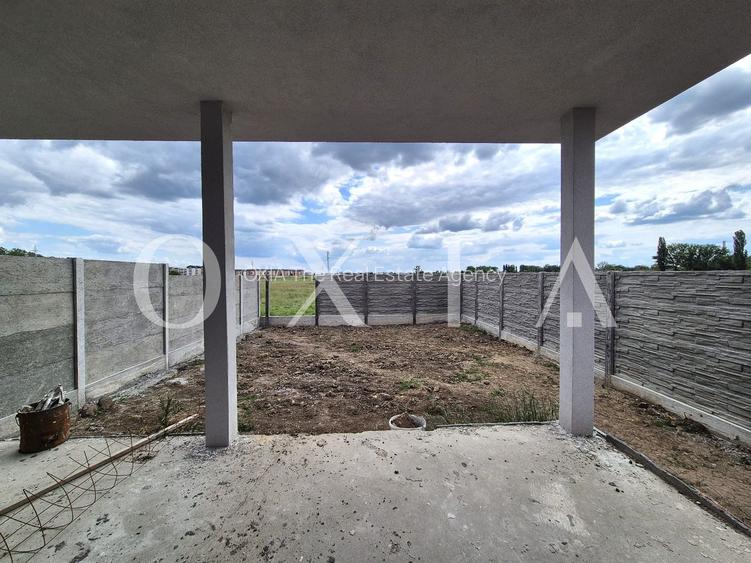 AX1046 Giroc, Zona Esso, 1/2 Duplex Cu 5 Camere - 12