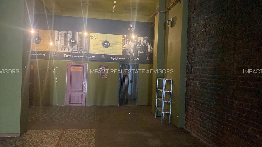 OPORTUNITATE DE INVESTITIE ‖ SPATIU COMERCIAL ‖ CENTRUL VECHI ‖ KM 0 ‖ - 10