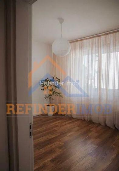 Apartament de vanzare cu 3 camere, zona Titan - Parcul Teilor - 2
