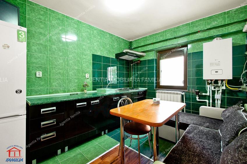 Vanzare apartament cu 2 camere, centru( Egreta, bloc din 90''), parter - 12