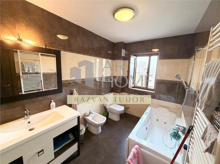 Casa 6 camere + mansarda , cu garaj , beci , Ploiesti , central - 21