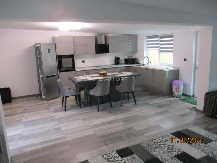 Comision 0 - Casa renovata cu 2 corpuri si gradina in Caransebes - 5