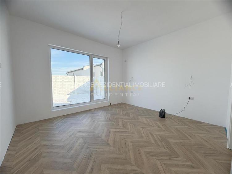 Casa individuala parter - 3 camere - 2 bai - 300 mp teren - 17