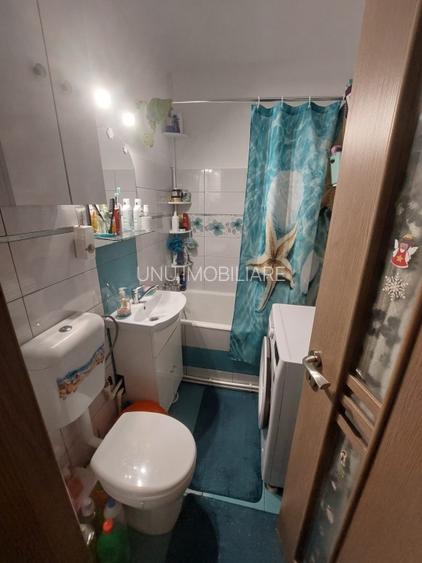 3 camere Decomandat etaj 3 - Posta Pacurari - 109000 euro - 3