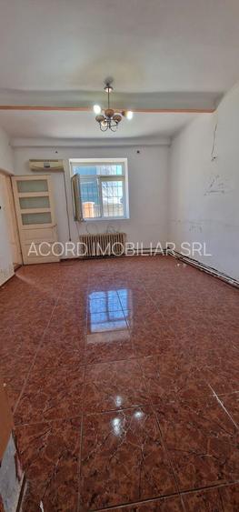 Apartament situat in zona Peninsula, ideal birouri. - 10
