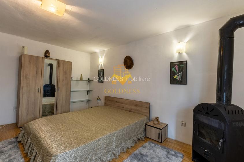 1 camera, curte, 42 mp, Andrei Muresanu Zona Engels Bistro, Parcare - 3