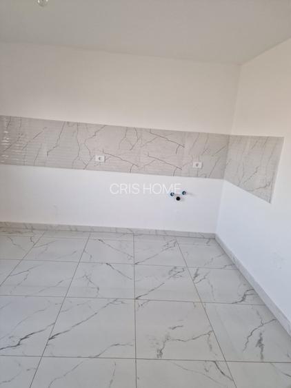 Sanmihaiul Roman - Casa individuala cu 4 camere si bucatarie inchisa - 6