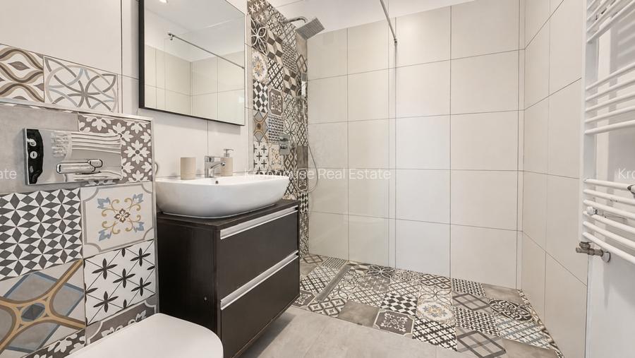 Apartament 3 camere pe doua niveluri | terasa | parcare | zona de case Tractorul - 9