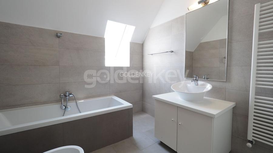 Vilă cu 7 camere si piscina exclusiva langa British School - 21