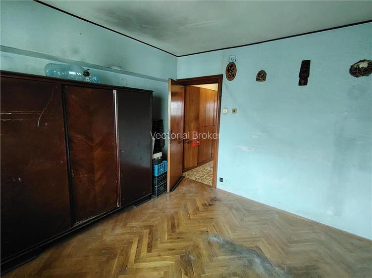 Apartament 3 camere zona Ion Mihalache cu Turda constructie 1984 - 9