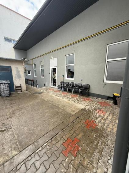 Spatiu Comercial, 258 MP, zona Podul Traian - 13