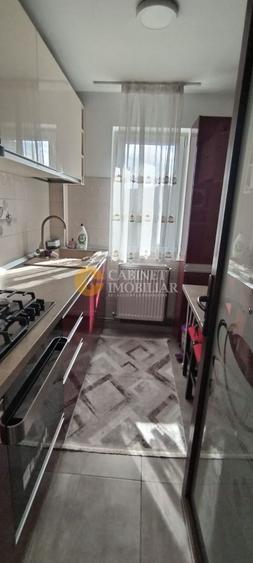 Apartament 3 Camere Semidecomandat - Rond Zimbru