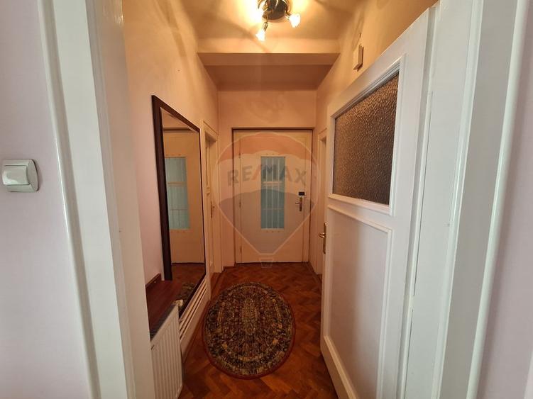 Apartament 4 camere , pet friendly,  cu parcare si curte, Ultracentral