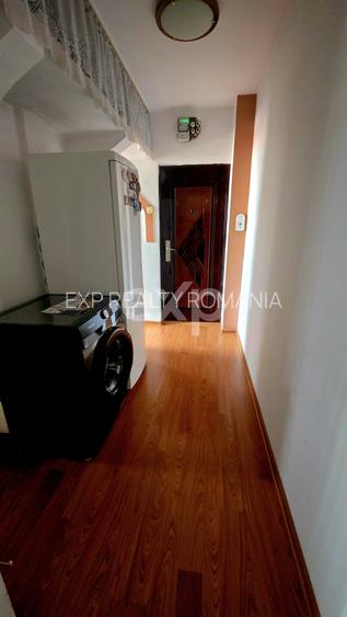 Vanzare apartament 2 camere Gavana - 3