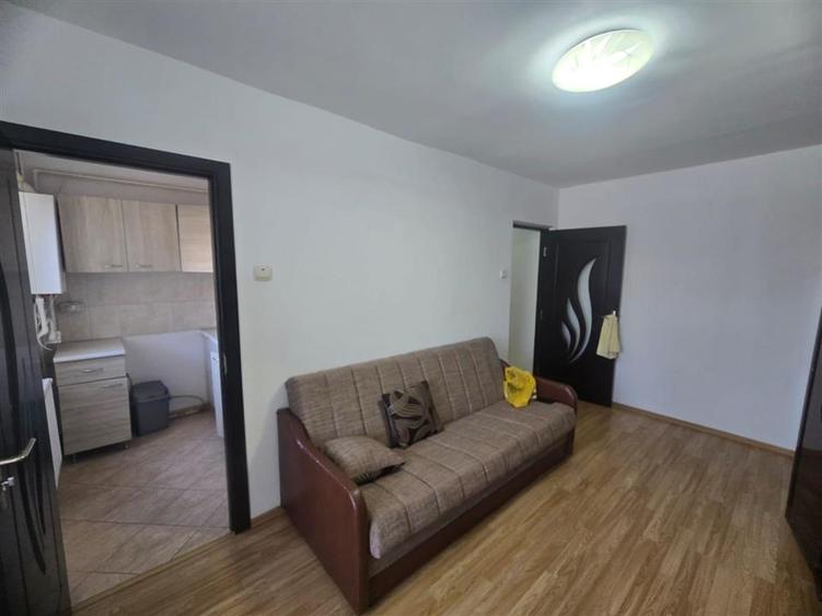 Apartament 2 camere etaj 2 Alecu Russo