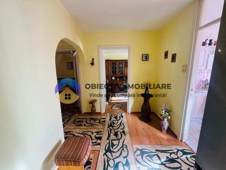 Apartament 4 camere 91 mp/2 bai/boxa/parcare – CENTRU
