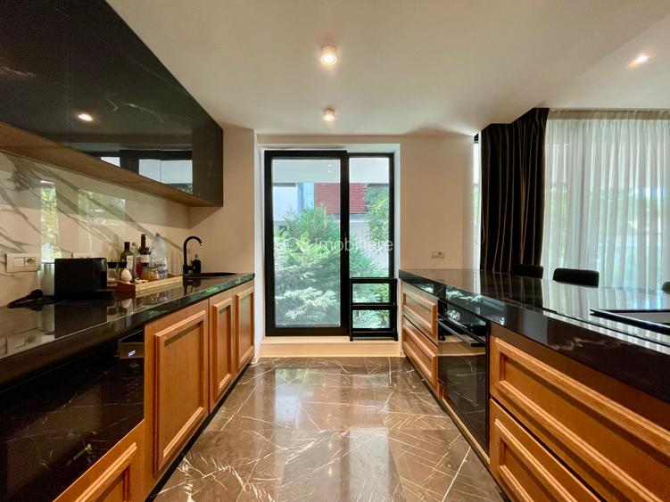 Închiriere DUPLEX premium 127 mp + 121 mp curte | 2 parcări | Primăverii - 8