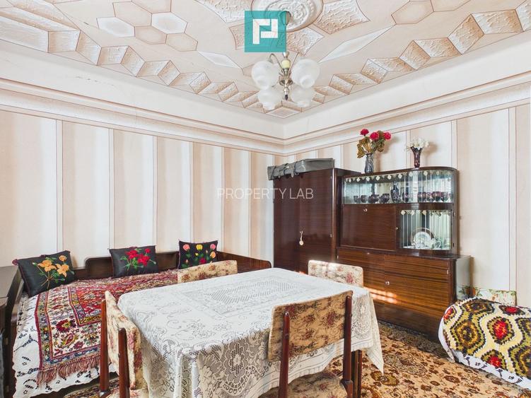 Casă cu 4 camere toate utilitățile și 1150mp teren - 2