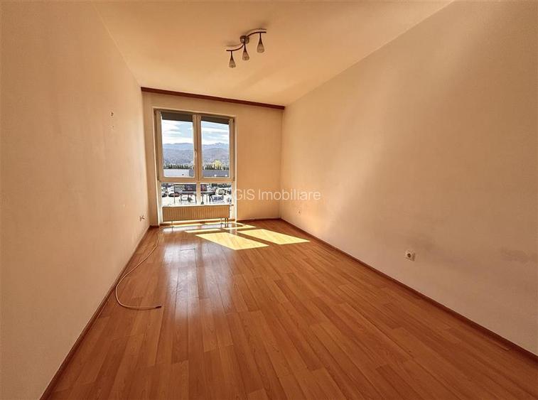 De vanzare | 3 camere decomandat, parcare si boxa | Bartolomeu - 11